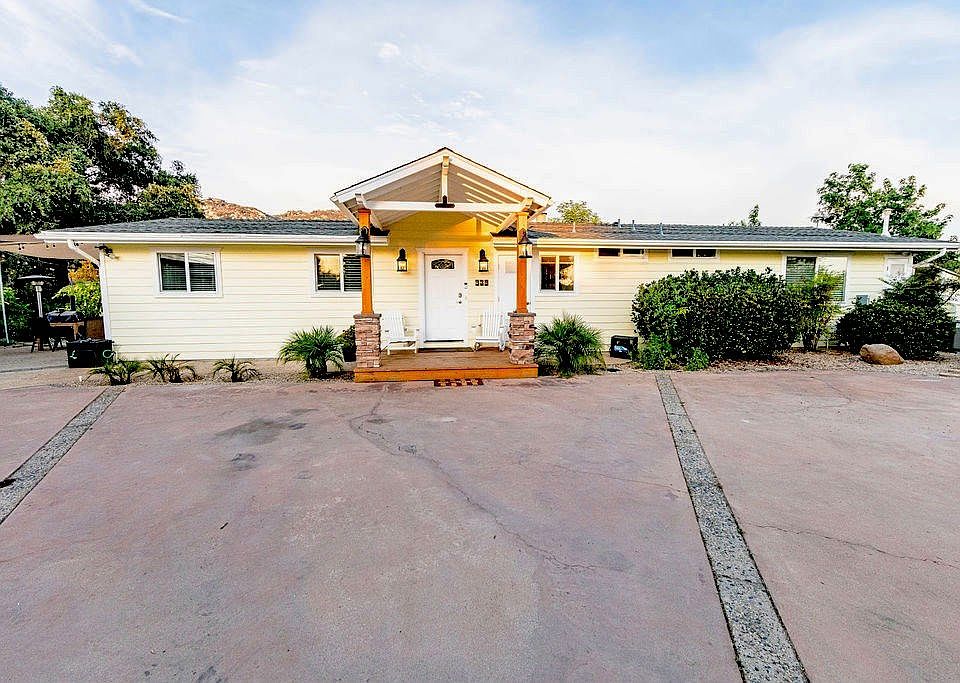 1st image of 939 Eastmont Pl