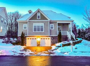 2 Eagles Way, Middletown, NY 10940