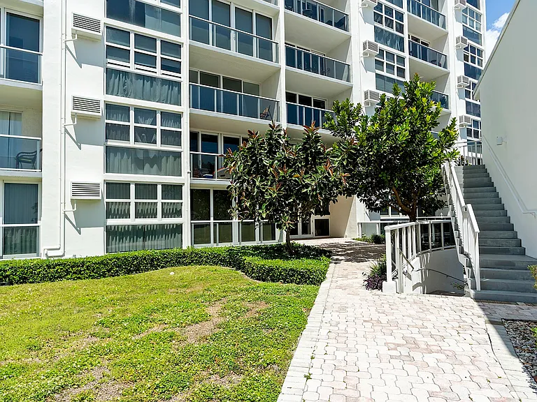 1200 N Fort Lauderdale Beach Blvd #204 — Photo 25
