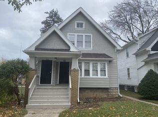 3880-3882 N Vel R Phillips Ave #3880, Milwaukee, WI 53212