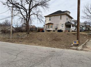 2744 Spruce Ave, Kansas City, MO 64128