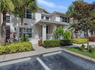 8305 Whisper Trace Way APT 202, Naples, FL 34114