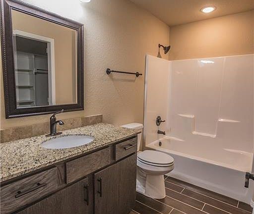5th image of 1275 Sicily Way