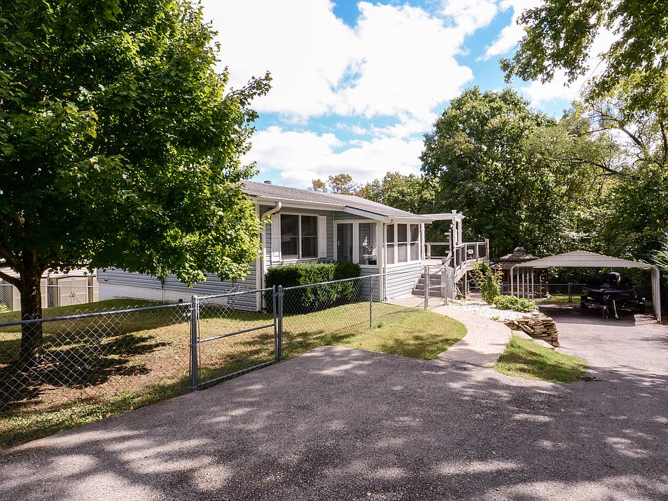 1st image of 6038 Montague Ln