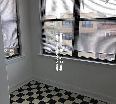 3rd image of 4617 N Albany Ave