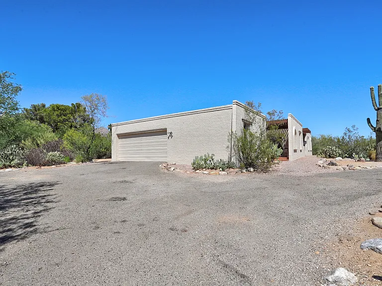6109 N Zorrela Segundo — Photo 42