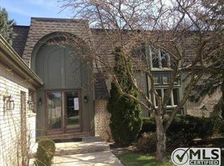 5181 Woodlands Dr #1, Bloomfield Hills, MI
