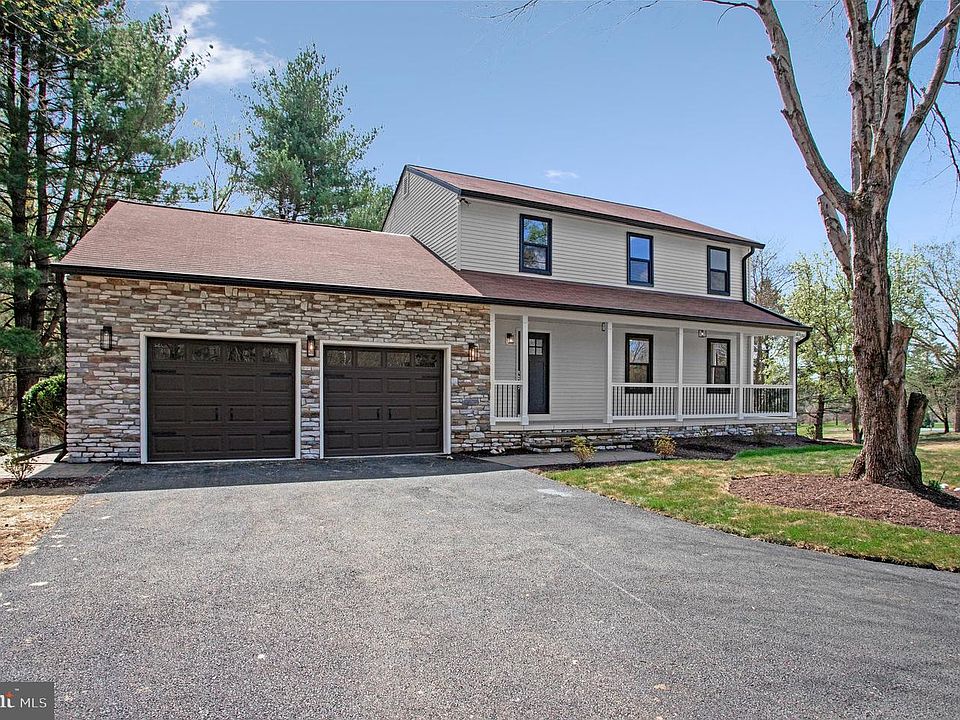 1st image of 490 W Mount Harmony Rd