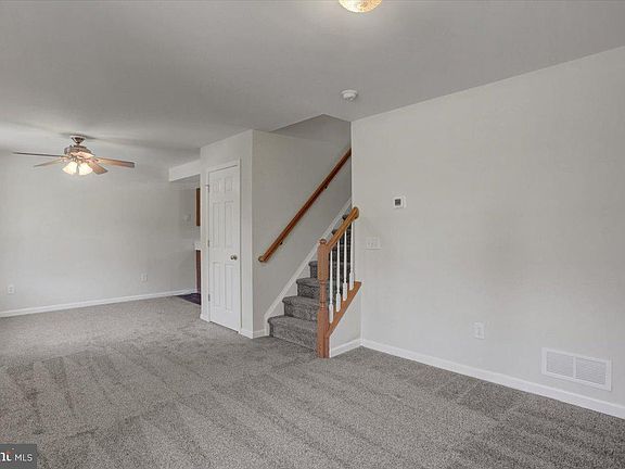 5th image of 604 Fairview Ave