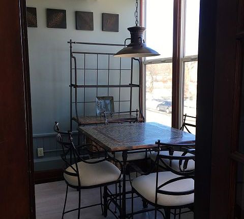 3rd image of 2403 2nd Ave N APT 3