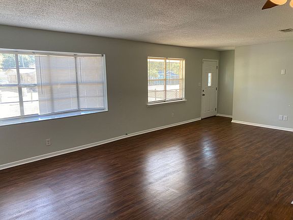 2nd image of 8021 Boyd Ave