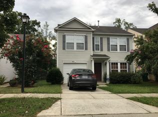 2612 Stream Bank Dr, Charlotte, NC 28269
