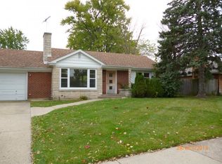 2243 8th Pkwy, Waukegan, IL 60085