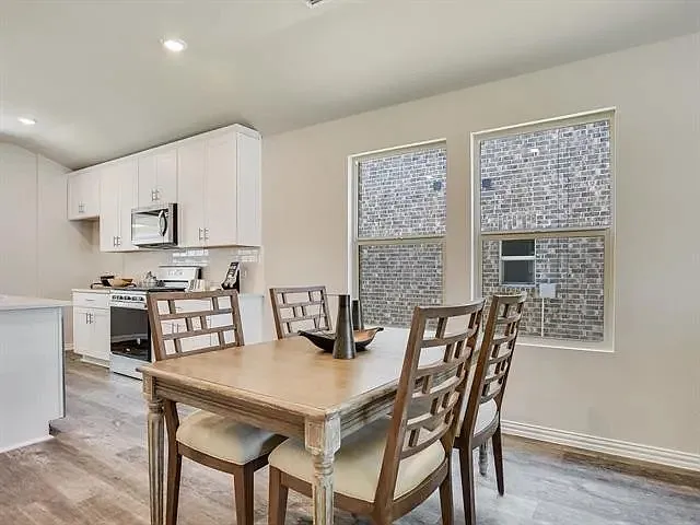 6320 Armadillo Ct — Photo 9