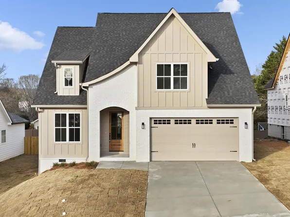 2051 Paige Meadows Ct, Hixson, TN 37343