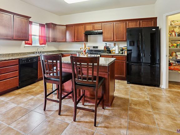 5th image of 14476 Summerset Dr