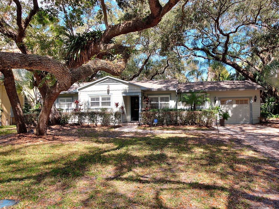 1st image of 3021 W Chapin Ave
