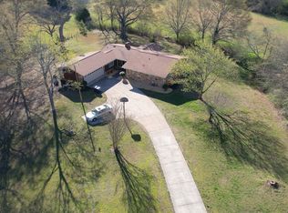 610 Loth Wages Rd, Dacula, GA 30019