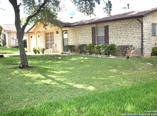 7729 Leafy Hollow Ct, Live Oak, TX 78233