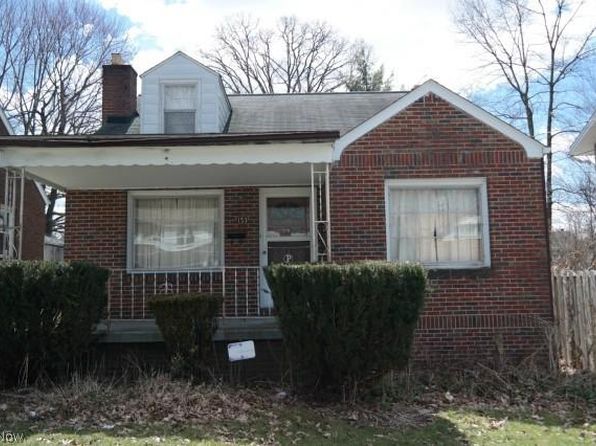 153 E Auburndale Ave