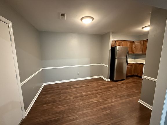 2nd image of 3402 Taft Hwy #3402B