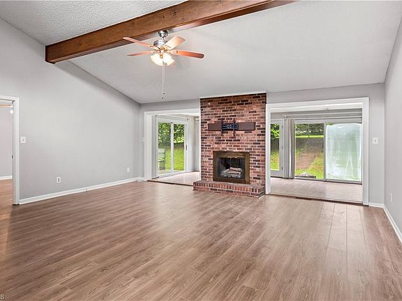 3rd image of 308 Pine Valley Dr