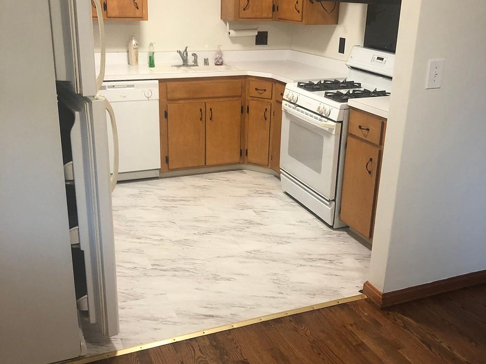 2nd image of 209 Eastern Ave