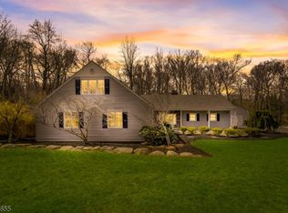 82 Andrew Ave, Oakland, NJ 07436
