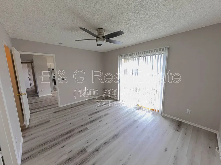 10713 W Campbell Ave — Photo 14