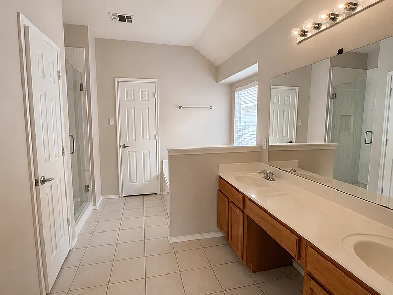 9809 Hedge Bell Dr — Photo 9