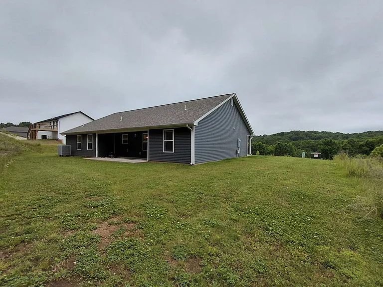 20955 Halifax Dr — Photo 18