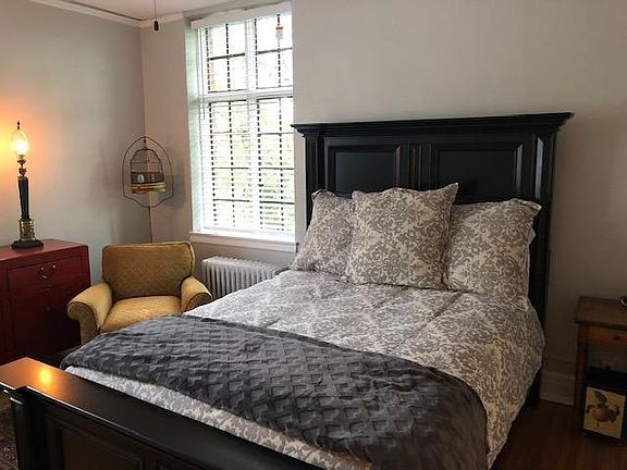 5th image of 1901 Capers Ave #102