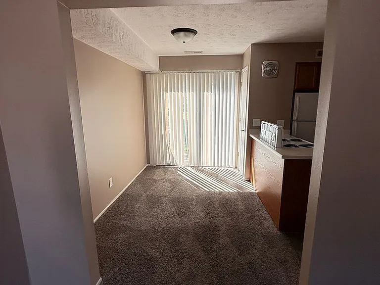 Southdale Square Apartments — Photo 140