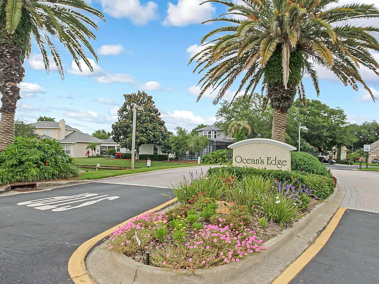 140 Oceans Edge Dr — Photo 6