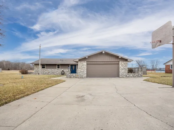 1733 W 300 N, Anderson, IN 46011