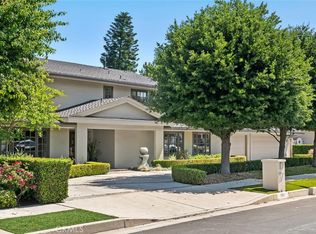 17641 Corinthian Dr, Encino, CA 91316