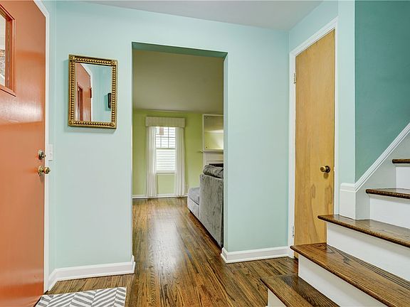2nd image of 248 Wyndham Rd