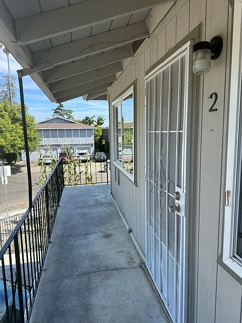 2 bed, 821 sqft, $2,800 — Photo 3