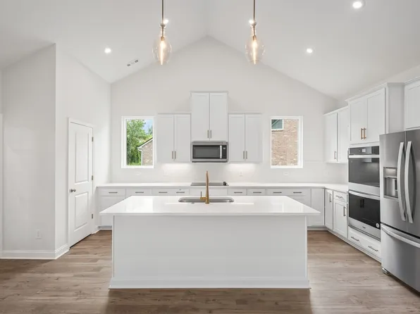 1819 Ableson Way, Columbia, TN 38401