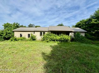 529 Peanut Rd, Parrottsville, TN 37843