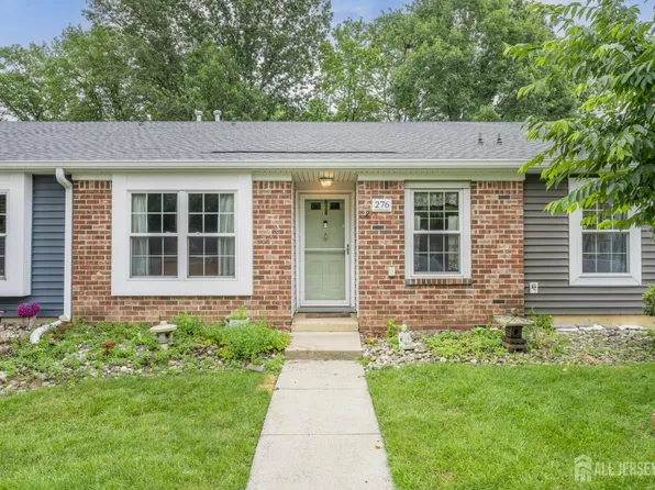 276 Constitution Cir, North Brunswick, NJ 08902