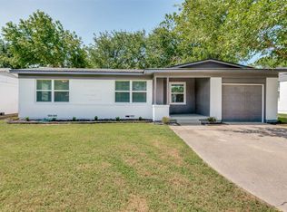 2922 Mayhew Dr, Dallas, TX 75228