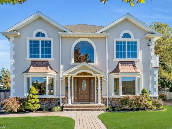 40 Scott Ter, Clifton City, NJ 07013