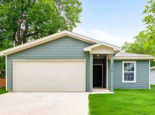 1312 N Brazos Ave, Cleburne, TX 76031