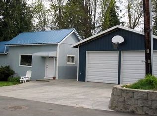 901 36th St, Anacortes, WA 98221