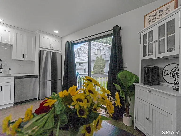654 Longbrook Ave #654 — Photo 6