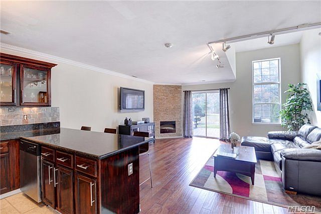 1st image of 8 Pidgeon Ct