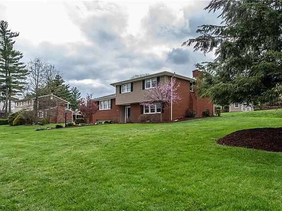 2nd image of 3715 Gleneagle Dr