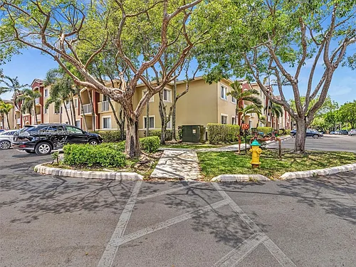 7085 Nova Dr Photo 1