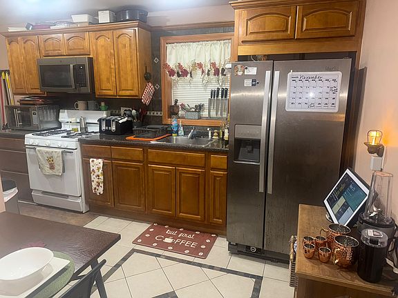4th image of 56 Union Ave #1